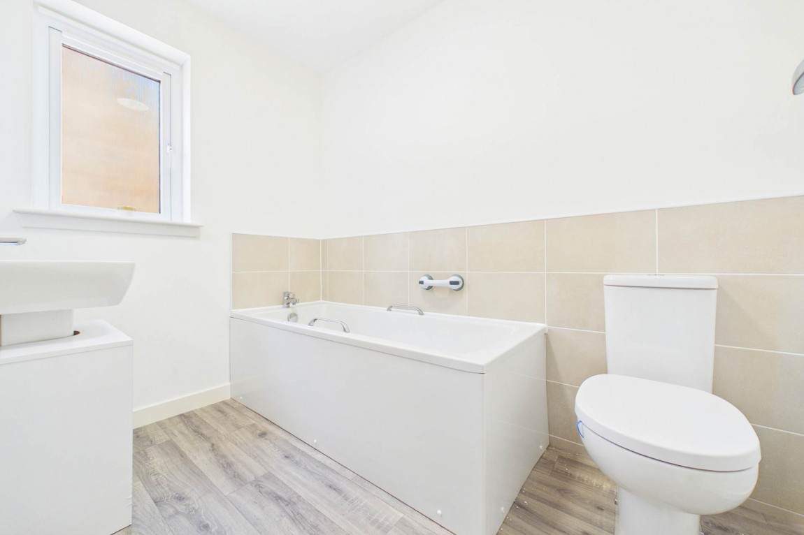 Images for Cullen Crescent, Carluke