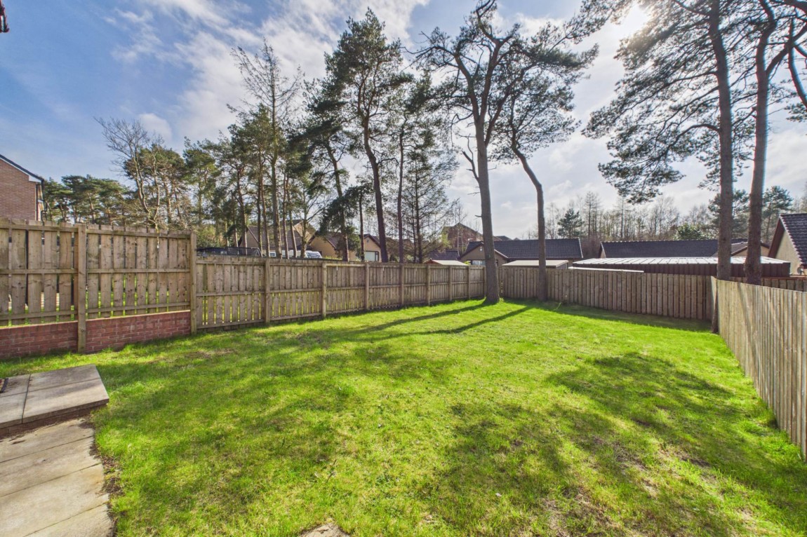 Images for Cullen Crescent, Carluke