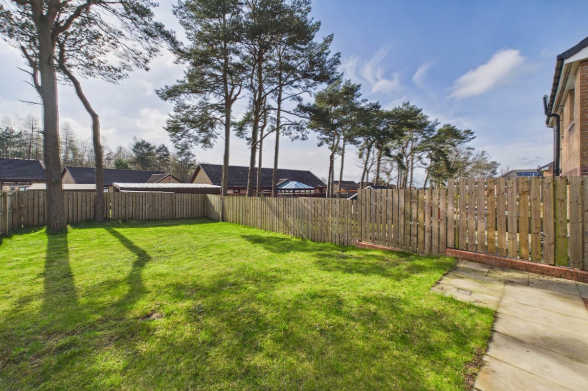 Images for Cullen Crescent, Carluke