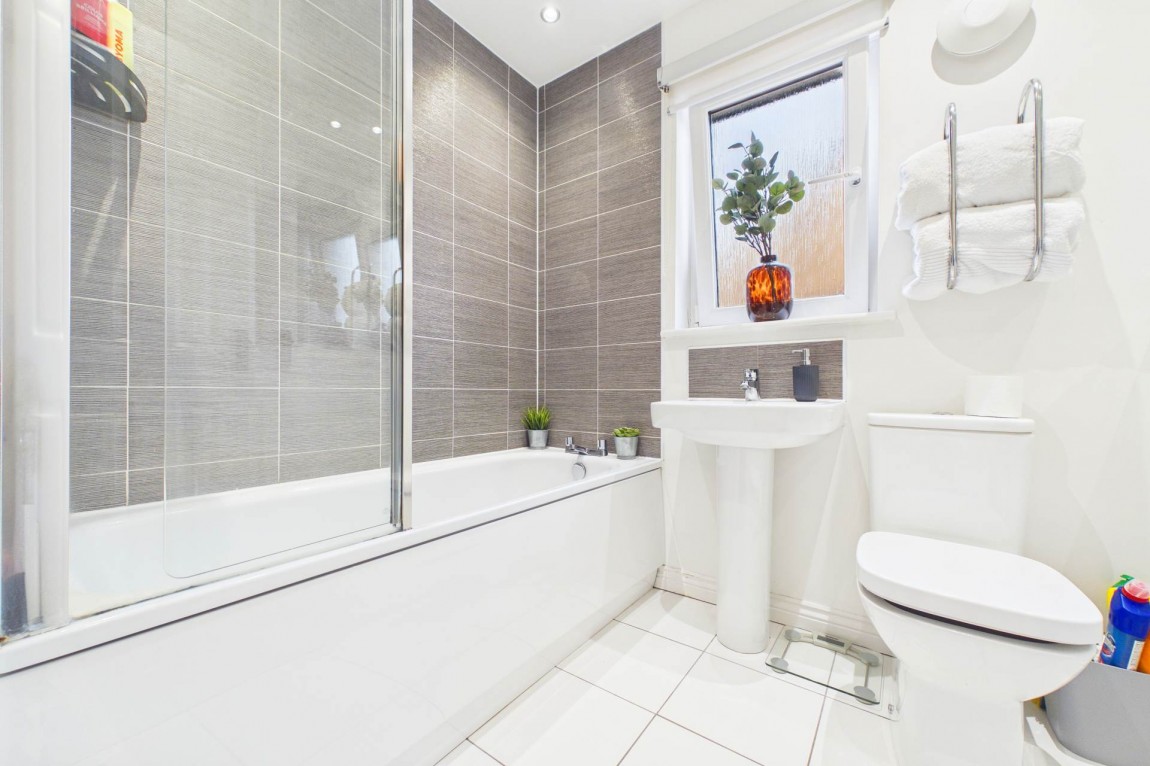 Images for Galashiels Avenue, Chapelhall