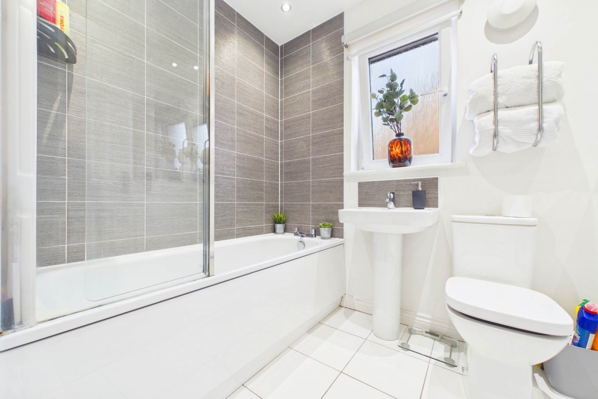 Images for Galashiels Avenue, Chapelhall