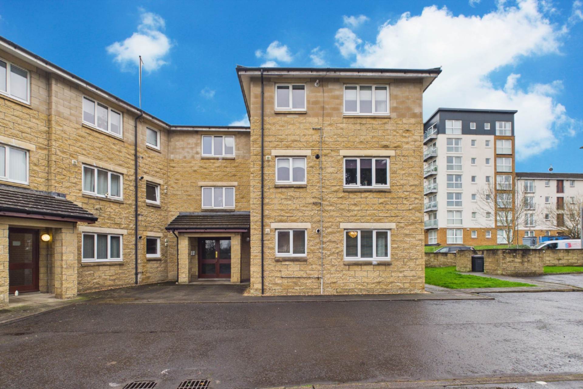 Dukes Court, Cambuslang