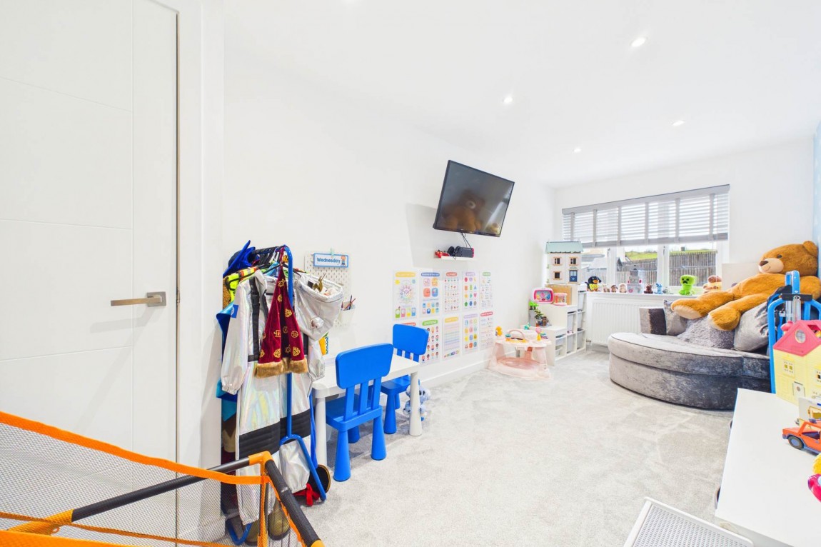 Images for Calderside Place, Airdrie