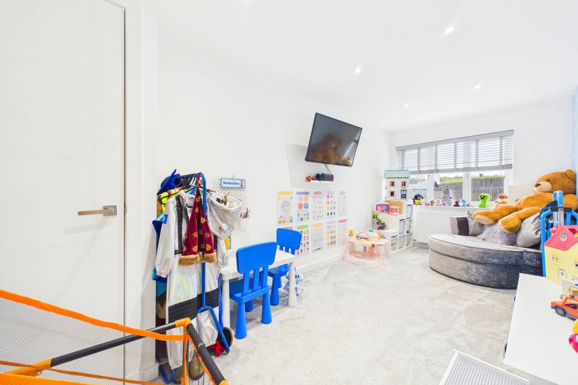 Images for Calderside Place, Airdrie