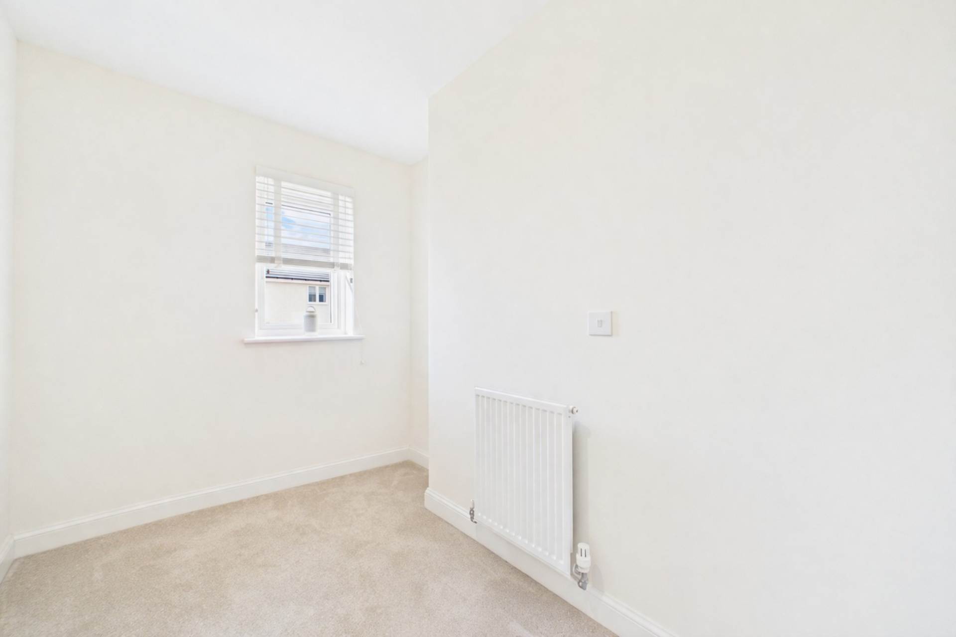 Lambourne Crescent, Coatbridge