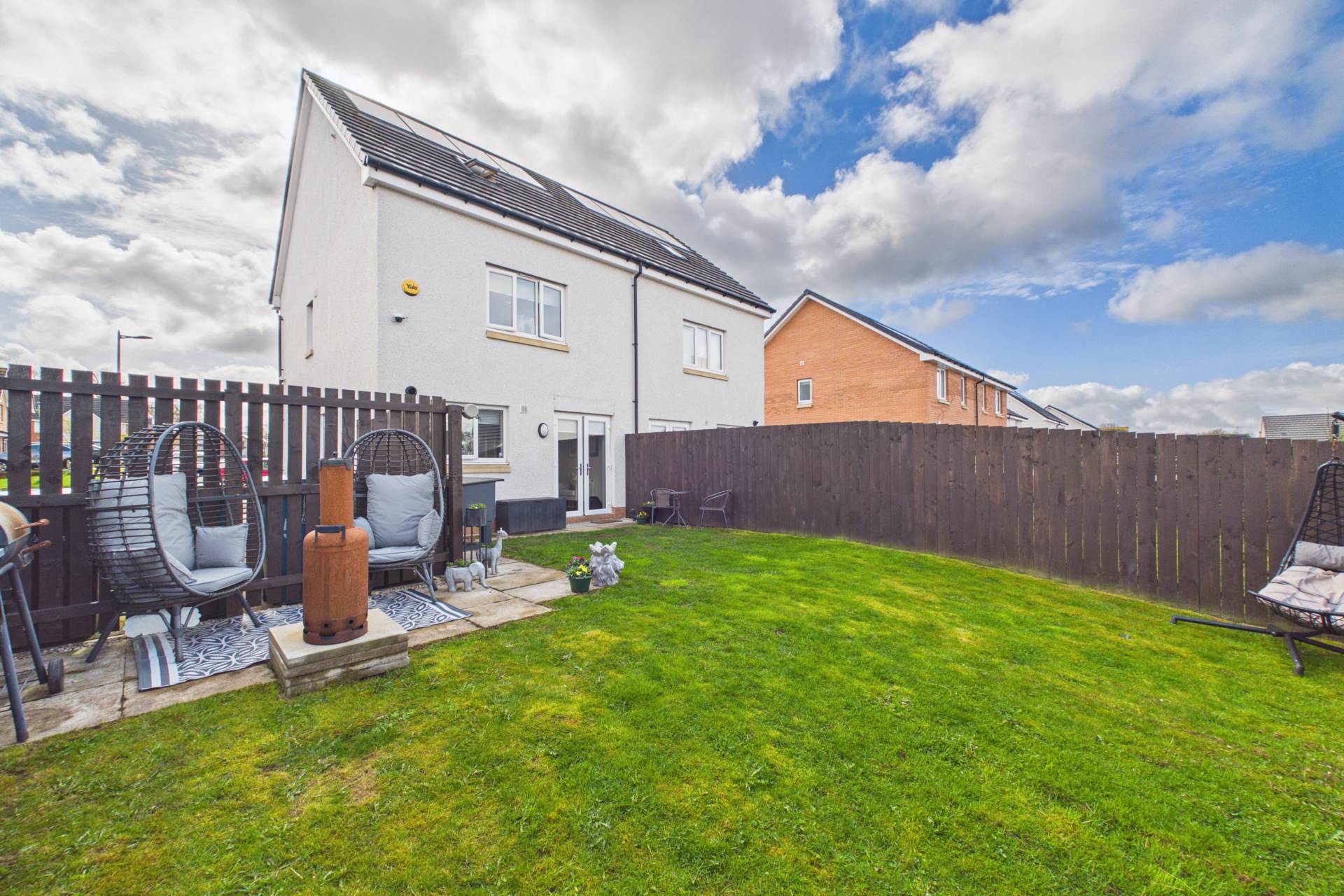 Old Meadow Walk, Wishaw