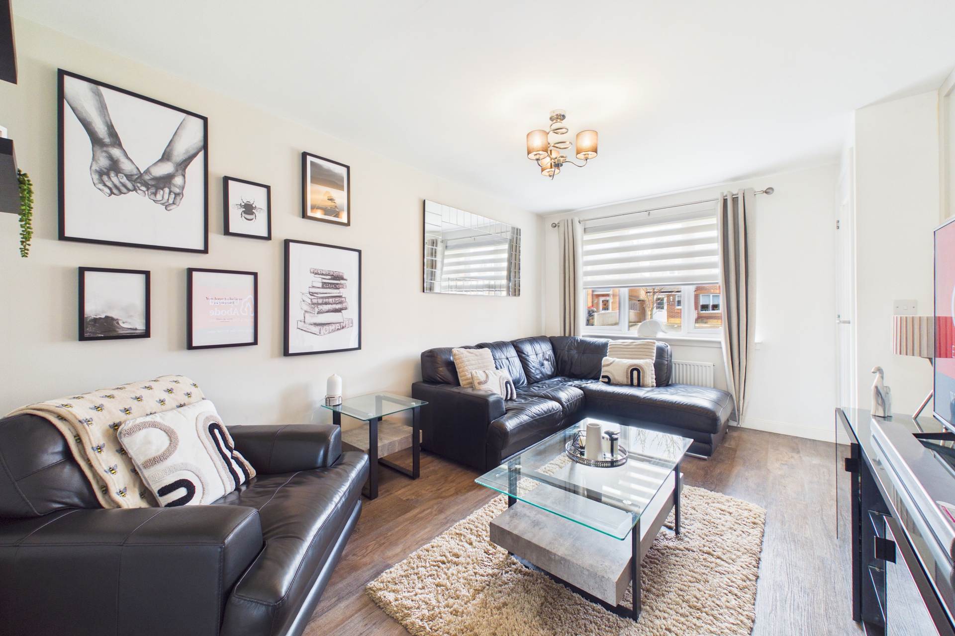 McIntosh Gardens, Law, Carluke