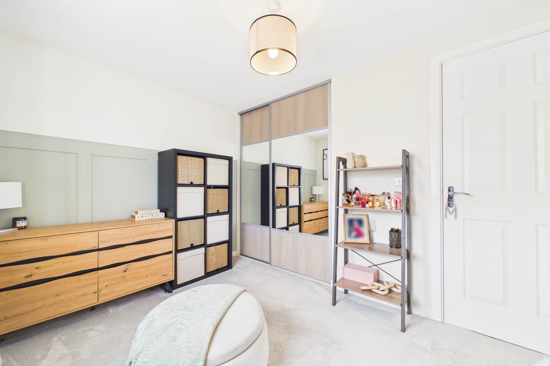 McIntosh Gardens, Law, Carluke