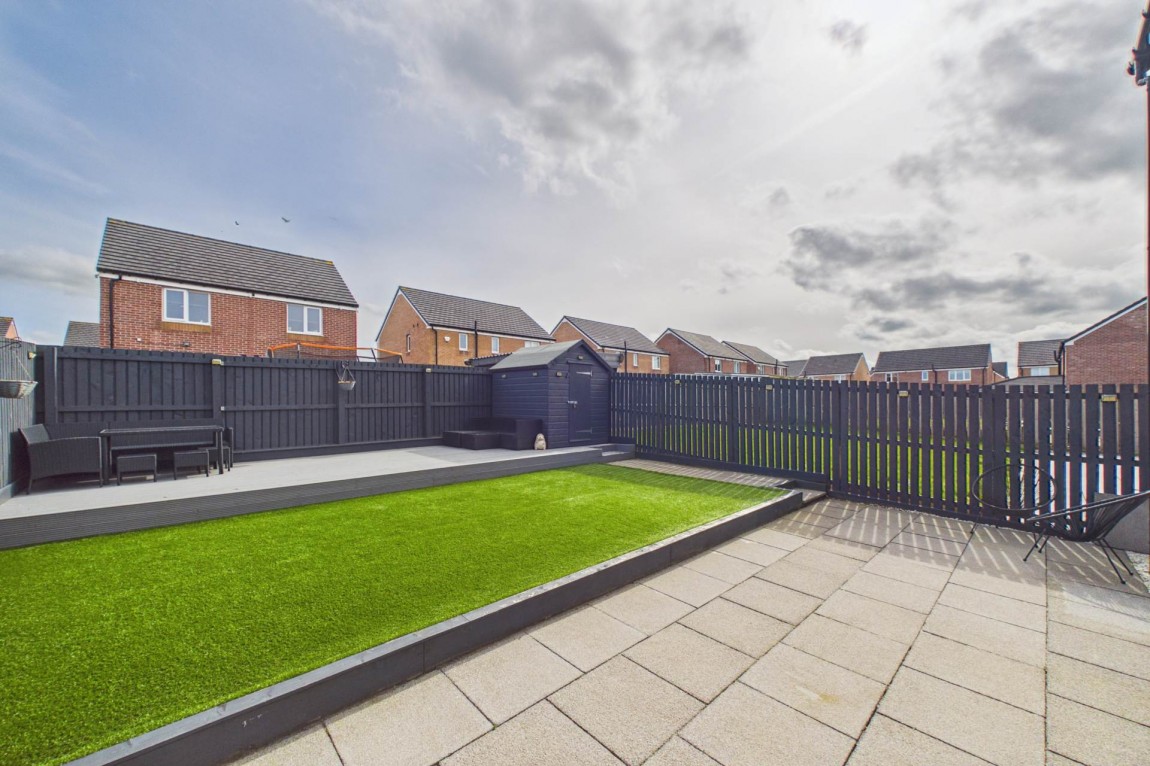 Images for McIntosh Gardens, Law, Carluke