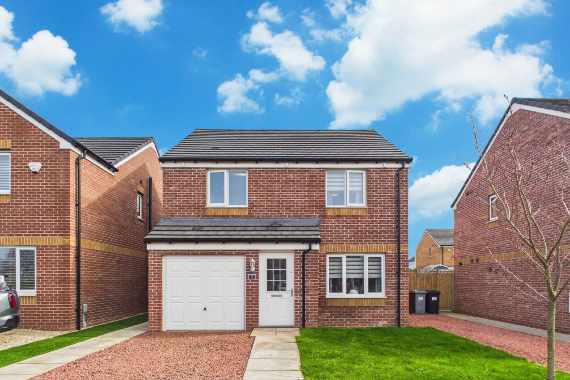 McIntosh Gardens, Law, Carluke