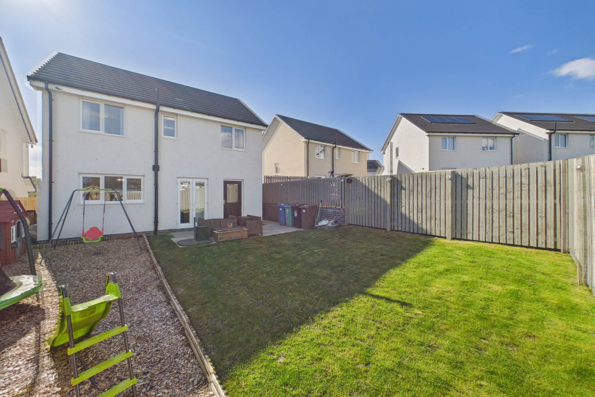 Lotus Crescent, Motherwell
