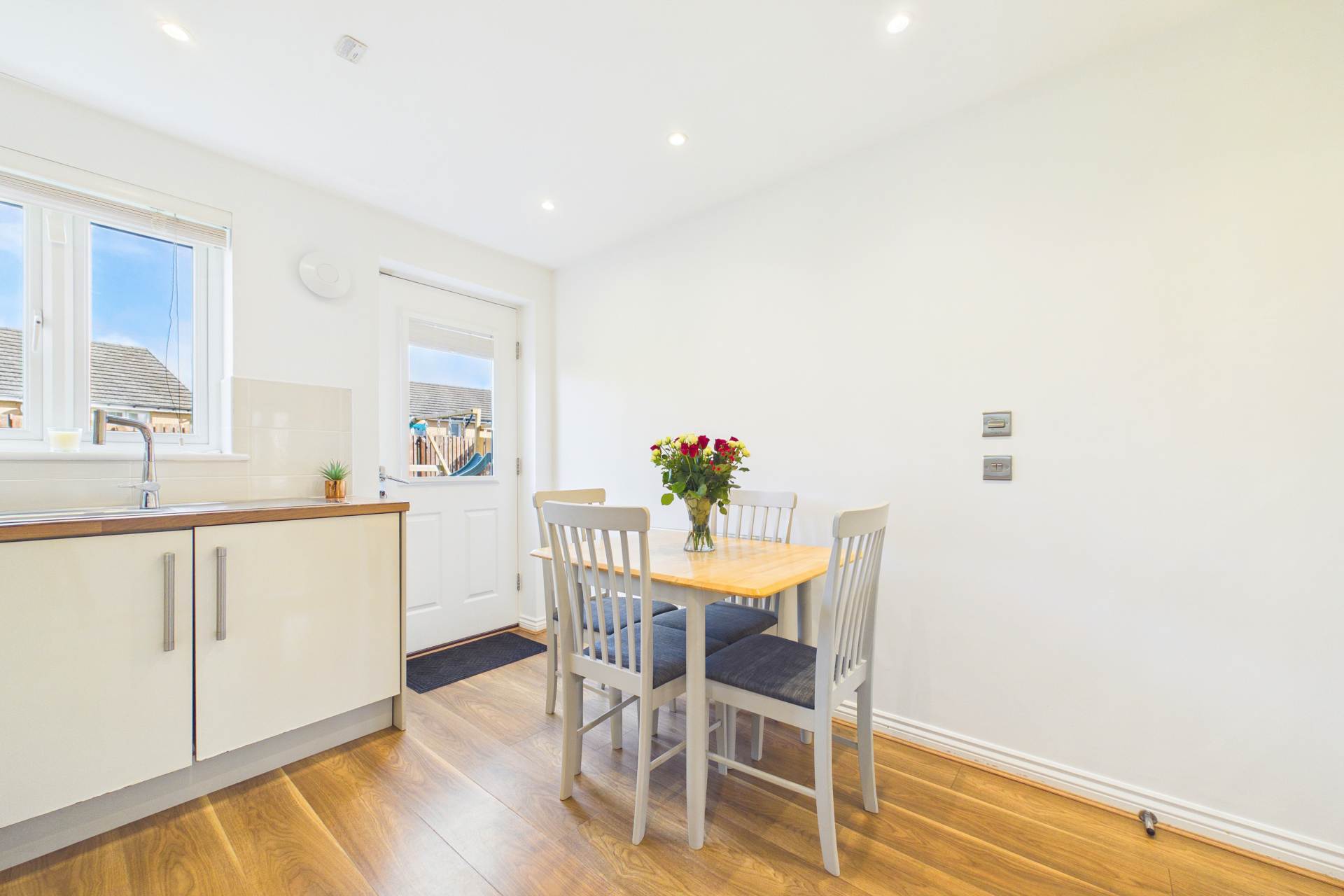 Red Deer Road, Cambuslang