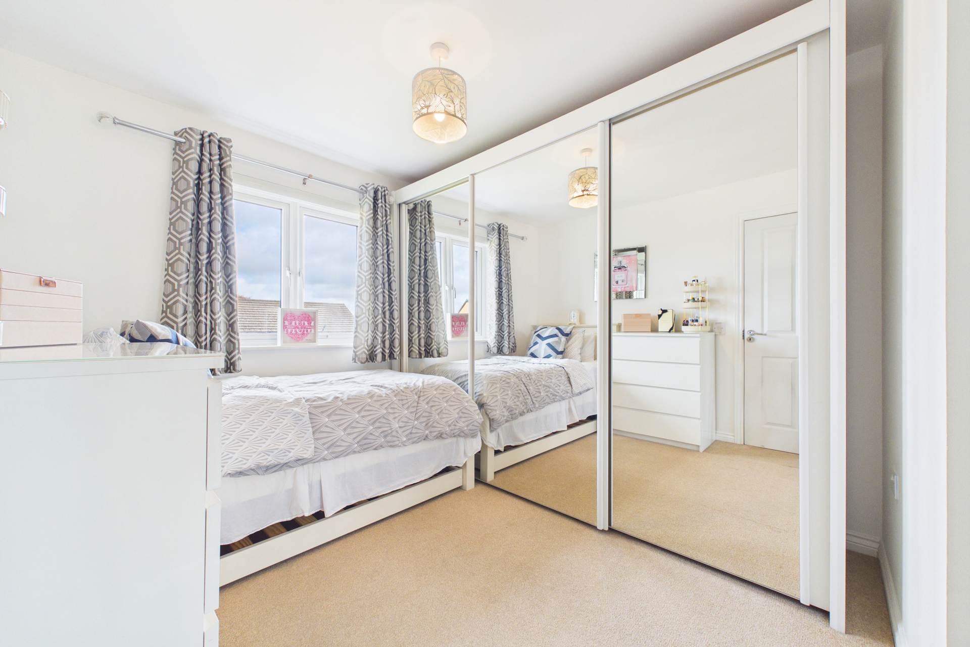 Red Deer Road, Cambuslang