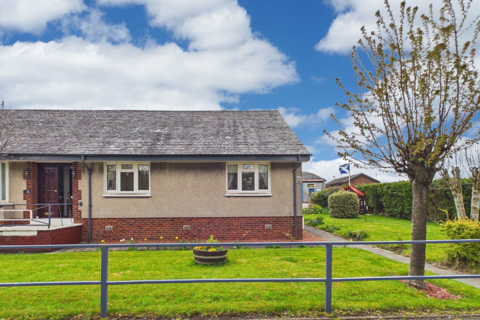 High Street, Newarthill