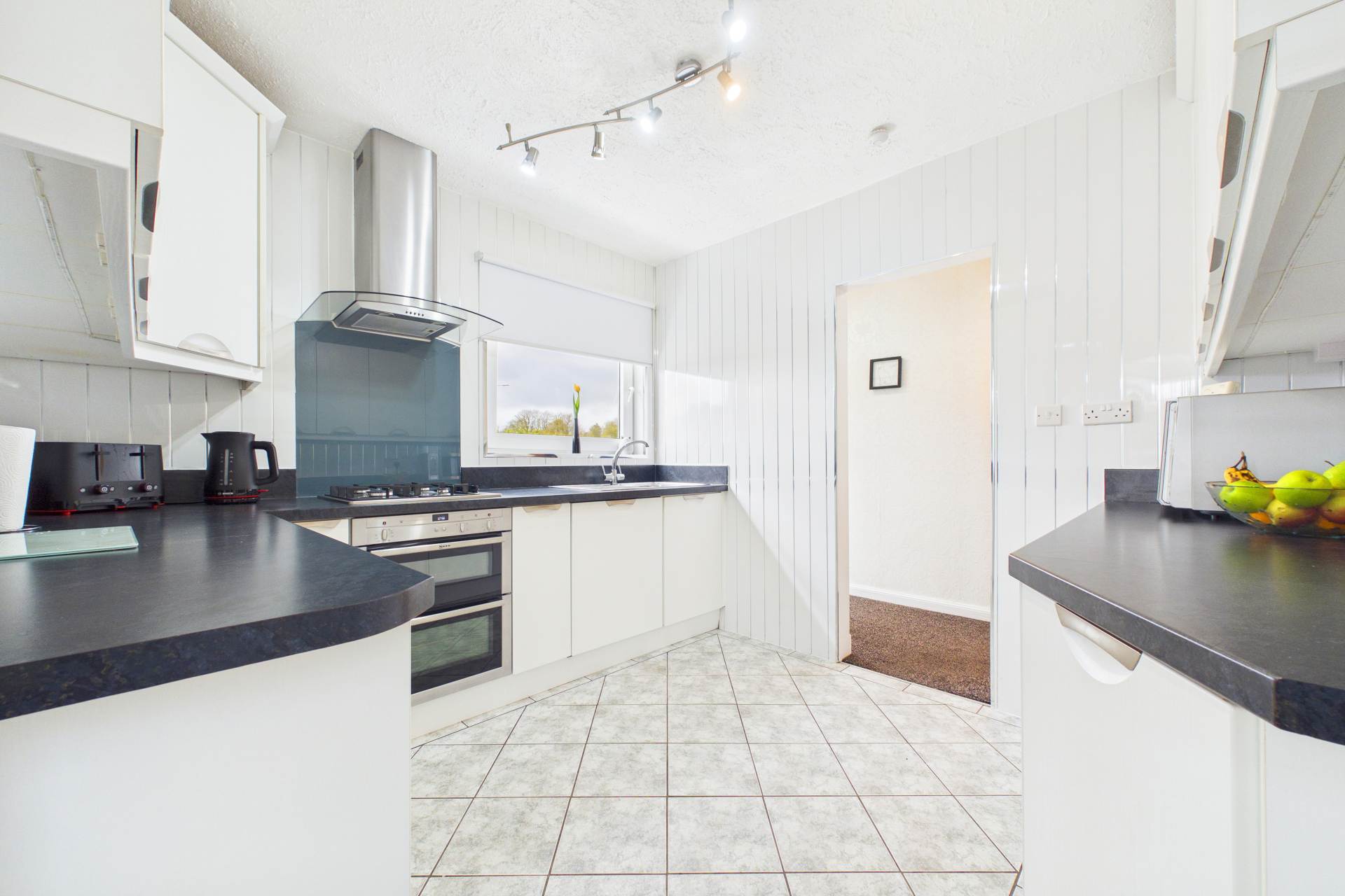 High Street, Newarthill