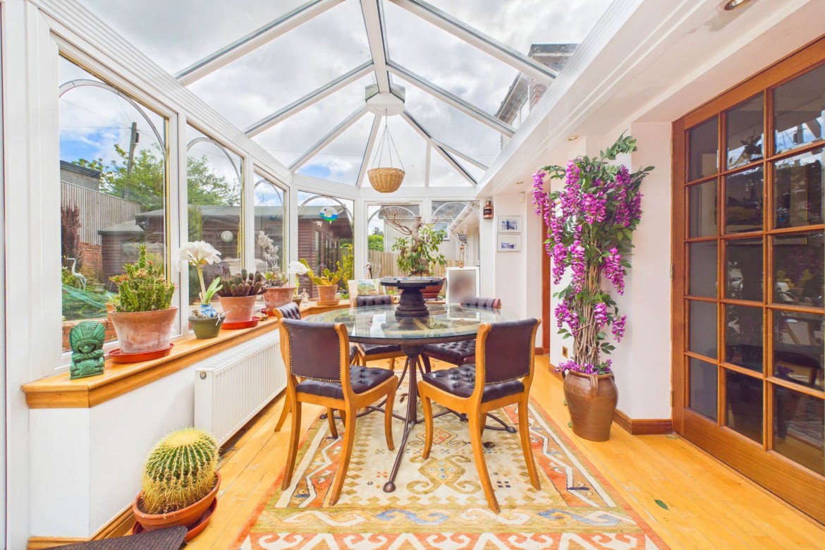Images for Friarsdene, Lanark