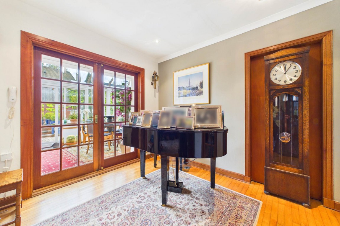 Images for Friarsdene, Lanark