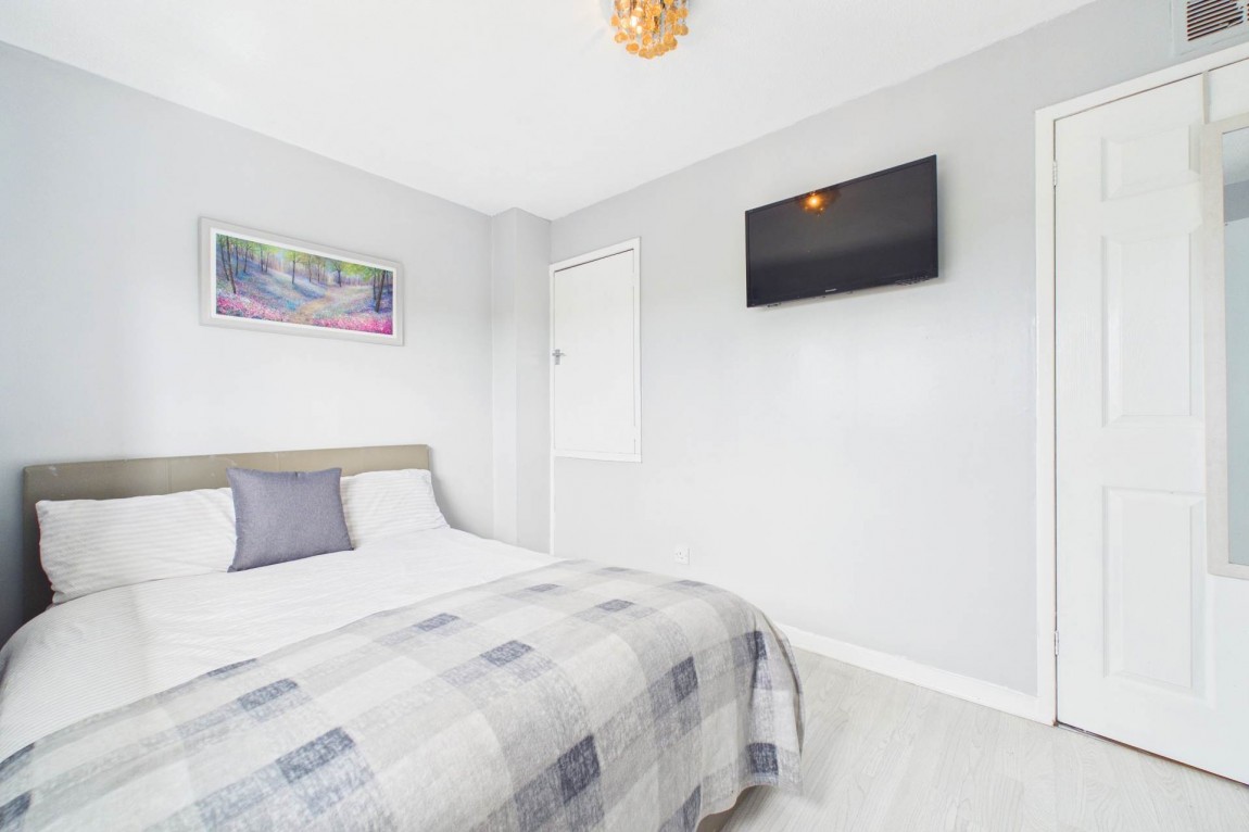 Images for Currieside Avenue, Shotts