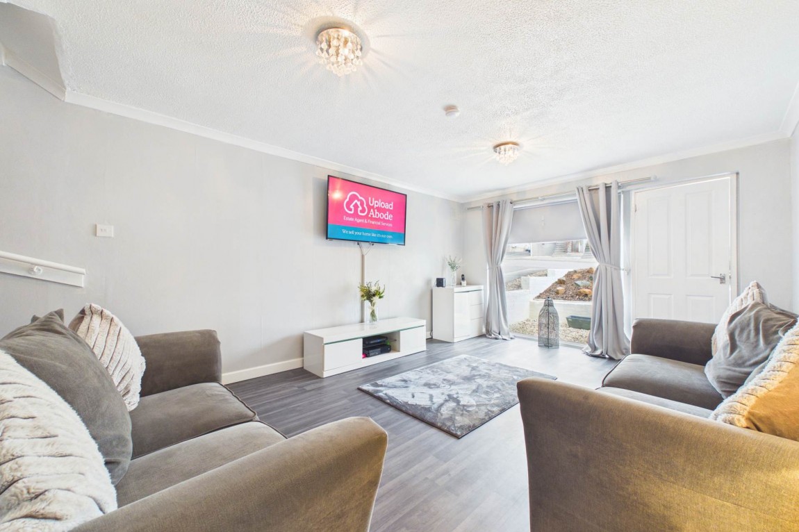 Images for Currieside Avenue, Shotts