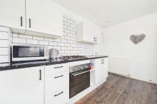Images for Currieside Avenue, Shotts