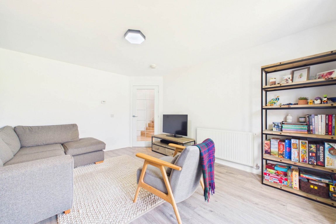 Images for Red Deer Road, Glasgow