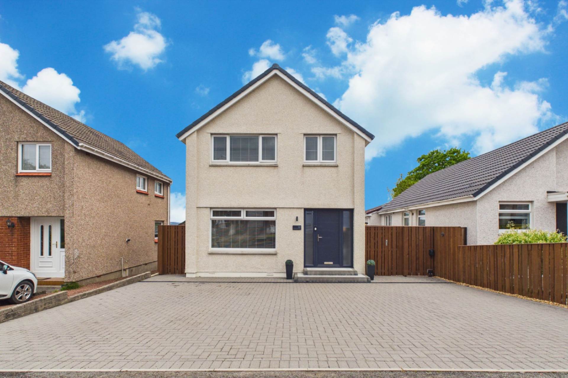 Rederech Crescent, Hamilton