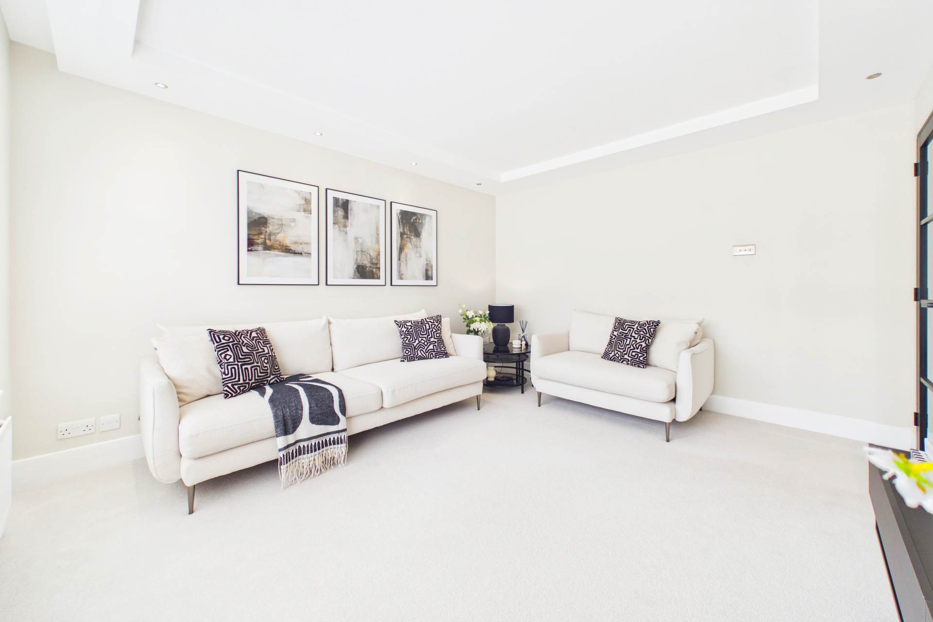 Rederech Crescent, Hamilton