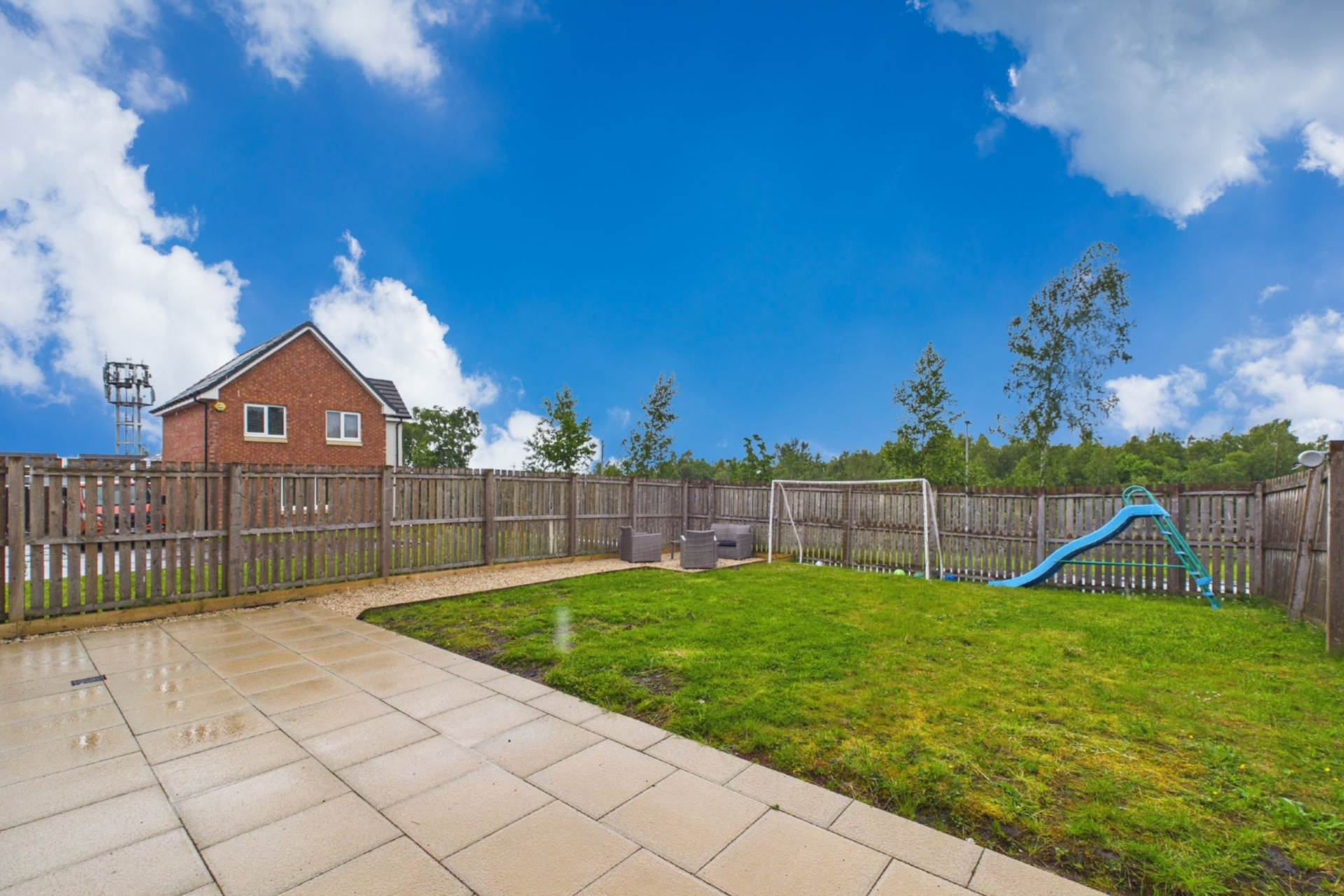 Old Meadow Walk, Wishaw