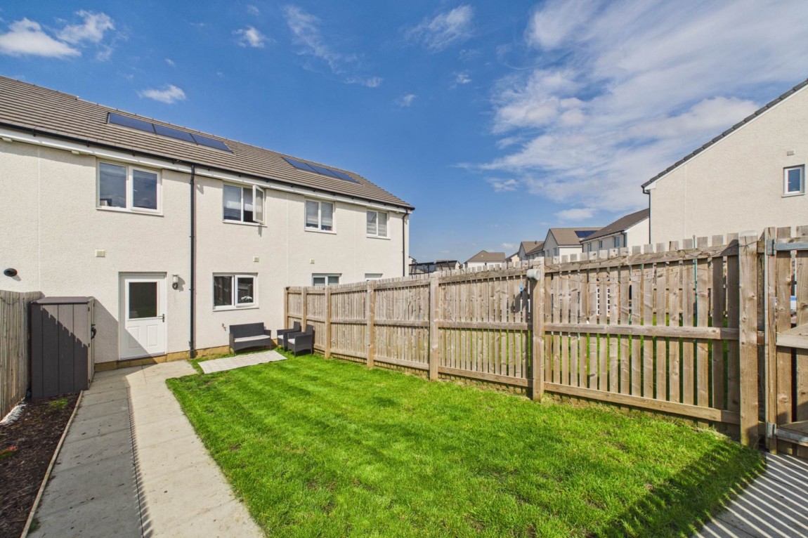 Images for Watervole Crescent, Cambuslang
