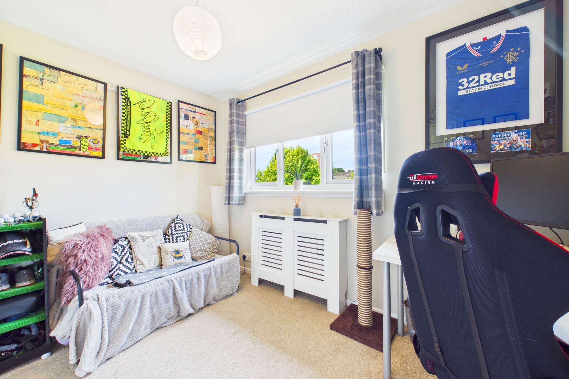 16 Aspen Drive, Springburn