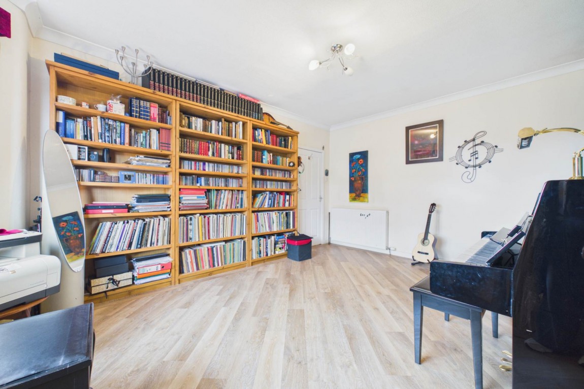 Images for Earnock Avenue, Motherwell