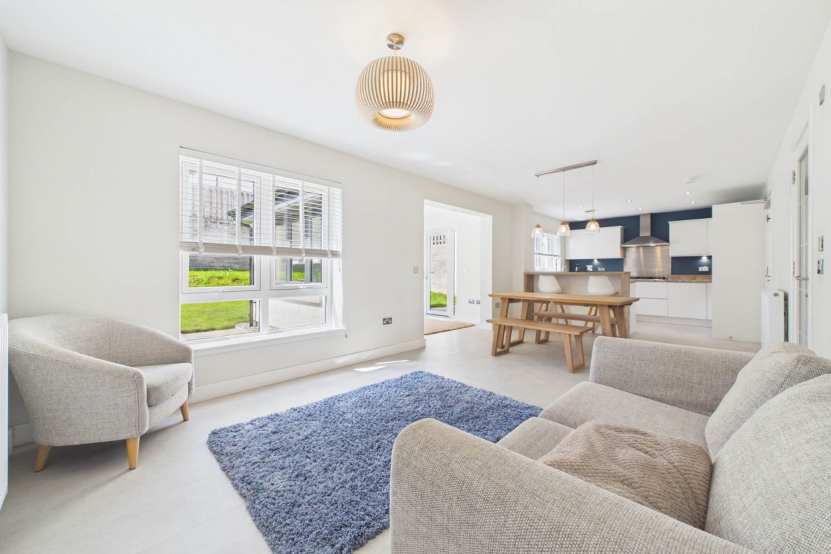 Images for Binnie Crescent, Gartcosh, Glasgow