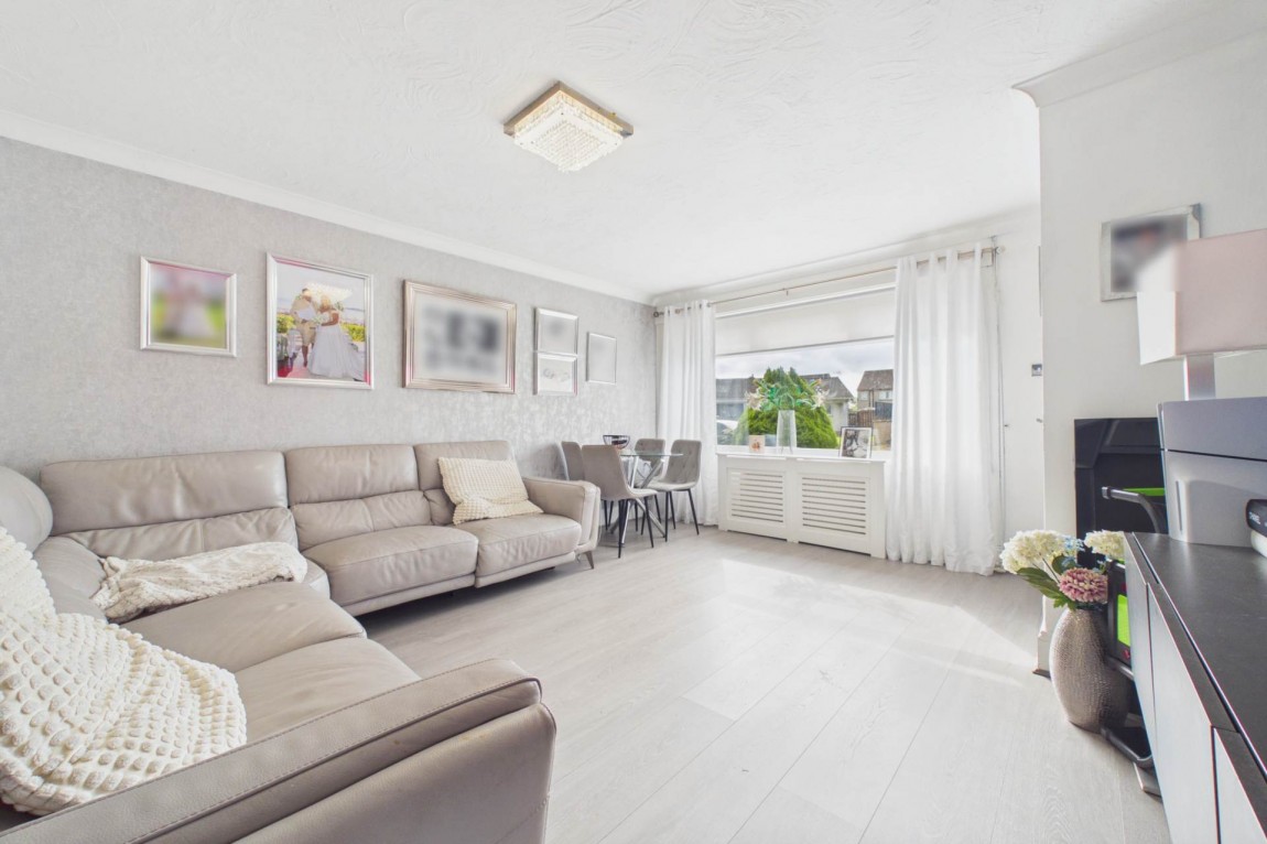 Images for Calder Crescent, Glassford