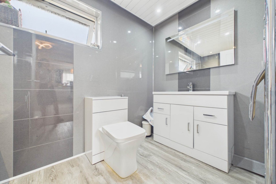 Images for Calder Crescent, Glassford