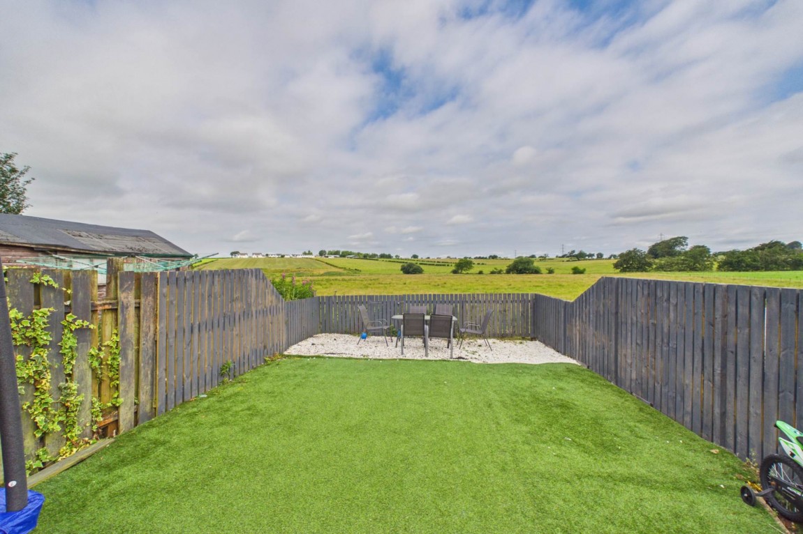 Images for Calder Crescent, Glassford