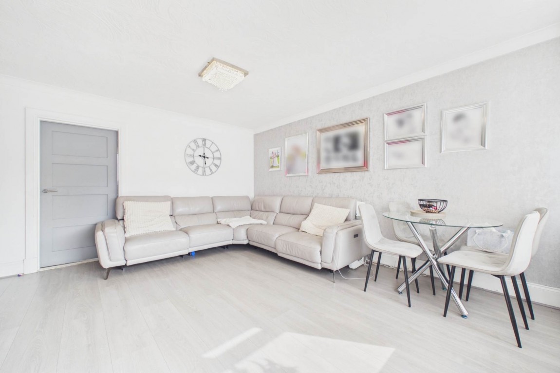 Images for Calder Crescent, Glassford