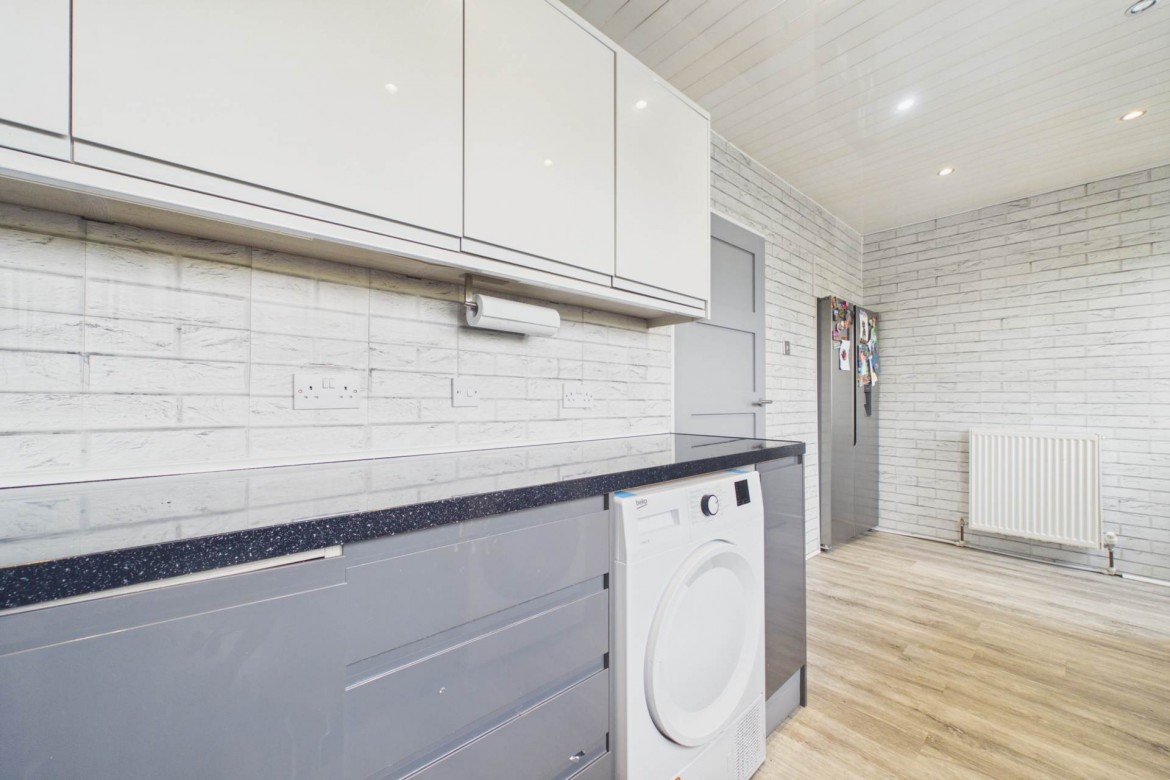 Images for Calder Crescent, Glassford