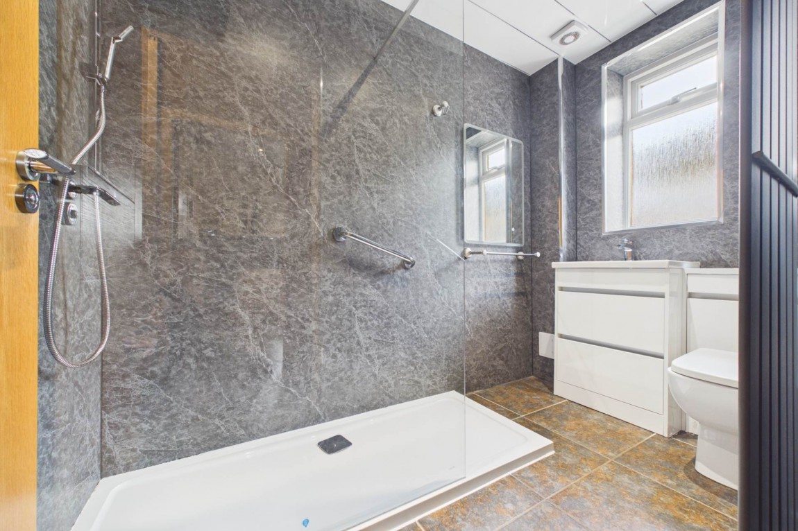 Images for Dunrobin Road, Airdrie
