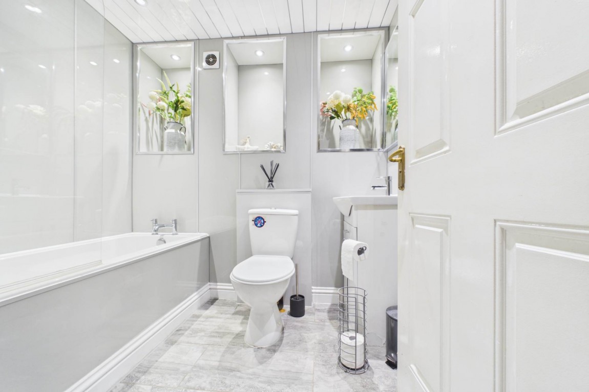 Images for Garnqueen Crescent, Coatbridge