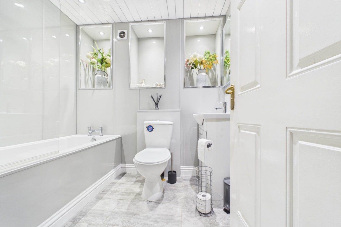 Images for Garnqueen Crescent, Coatbridge