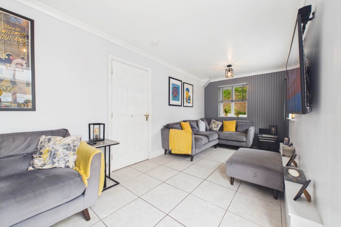 Images for Garnqueen Crescent, Coatbridge