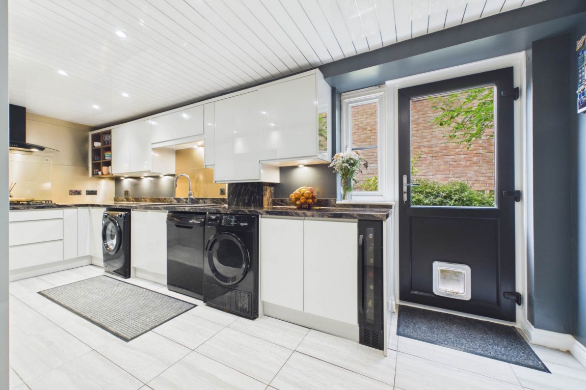 Images for Garnqueen Crescent, Coatbridge