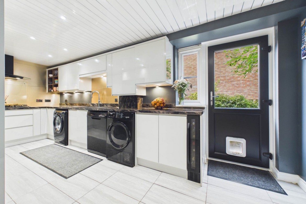 Images for Garnqueen Crescent, Coatbridge