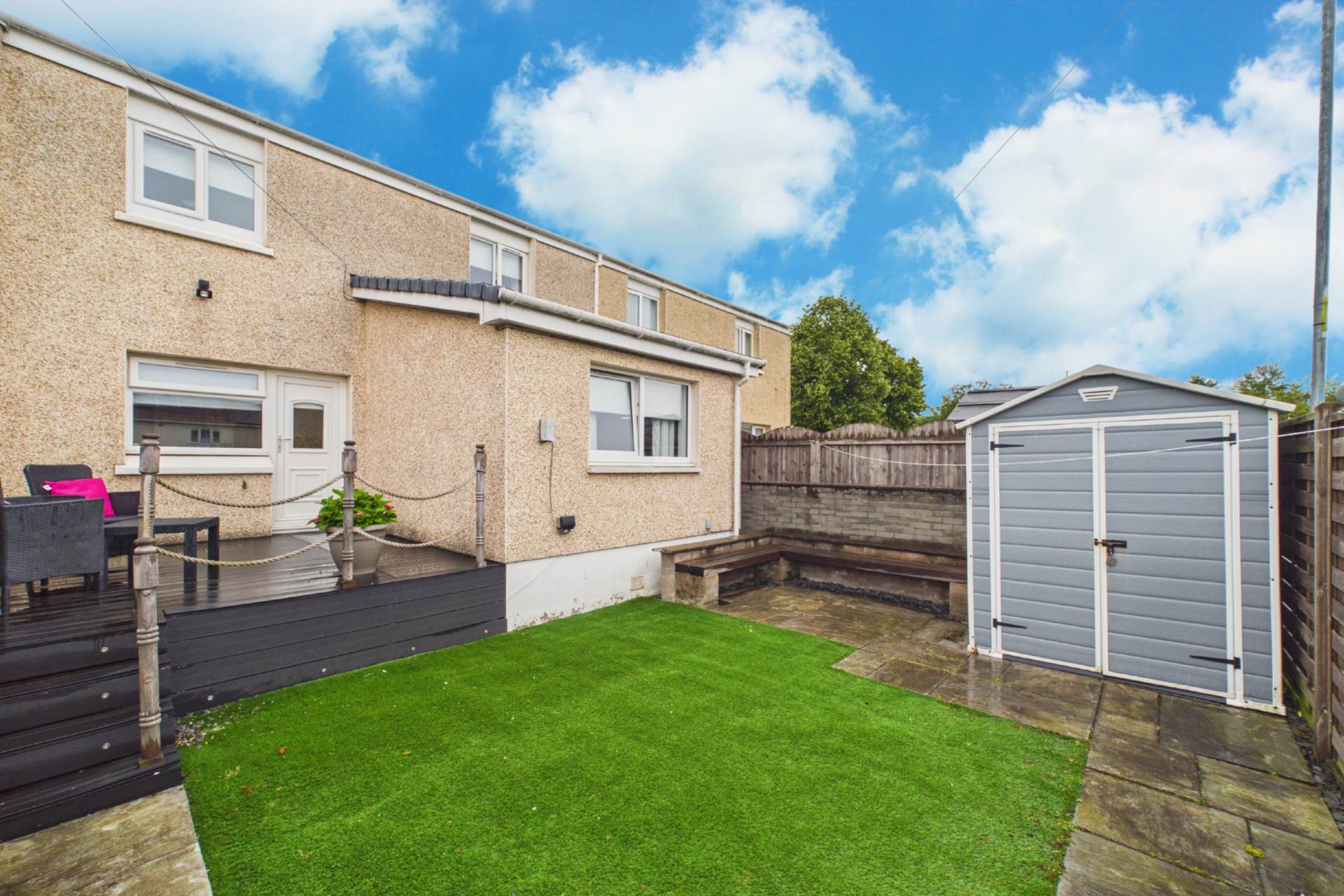 Tweed Lane, Holytown